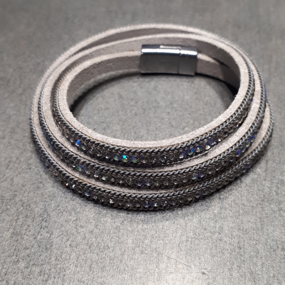Wrap crystal bracelet - Picture 4 of 6